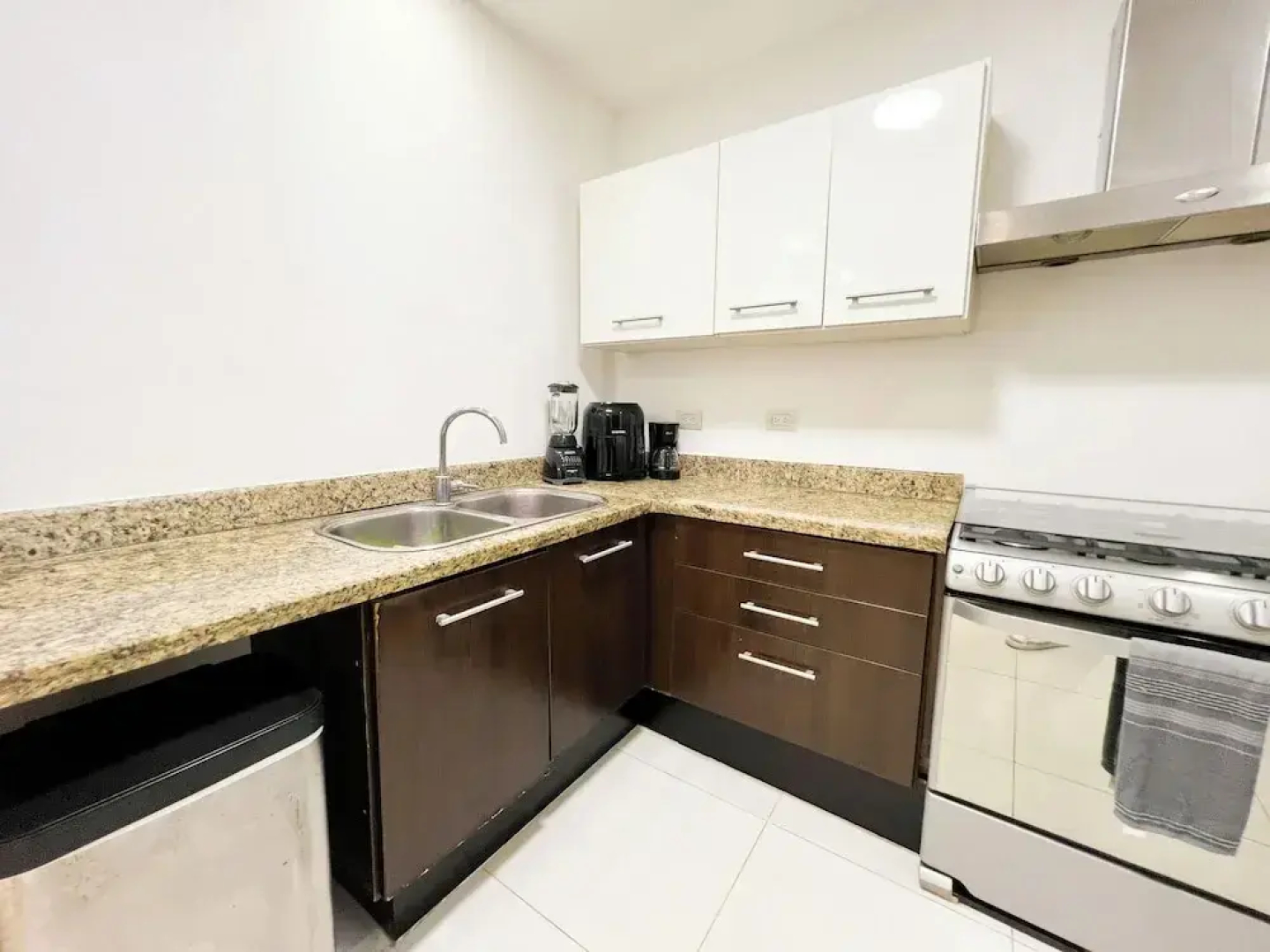 Relajate hermoso jardín y 2 piscinas