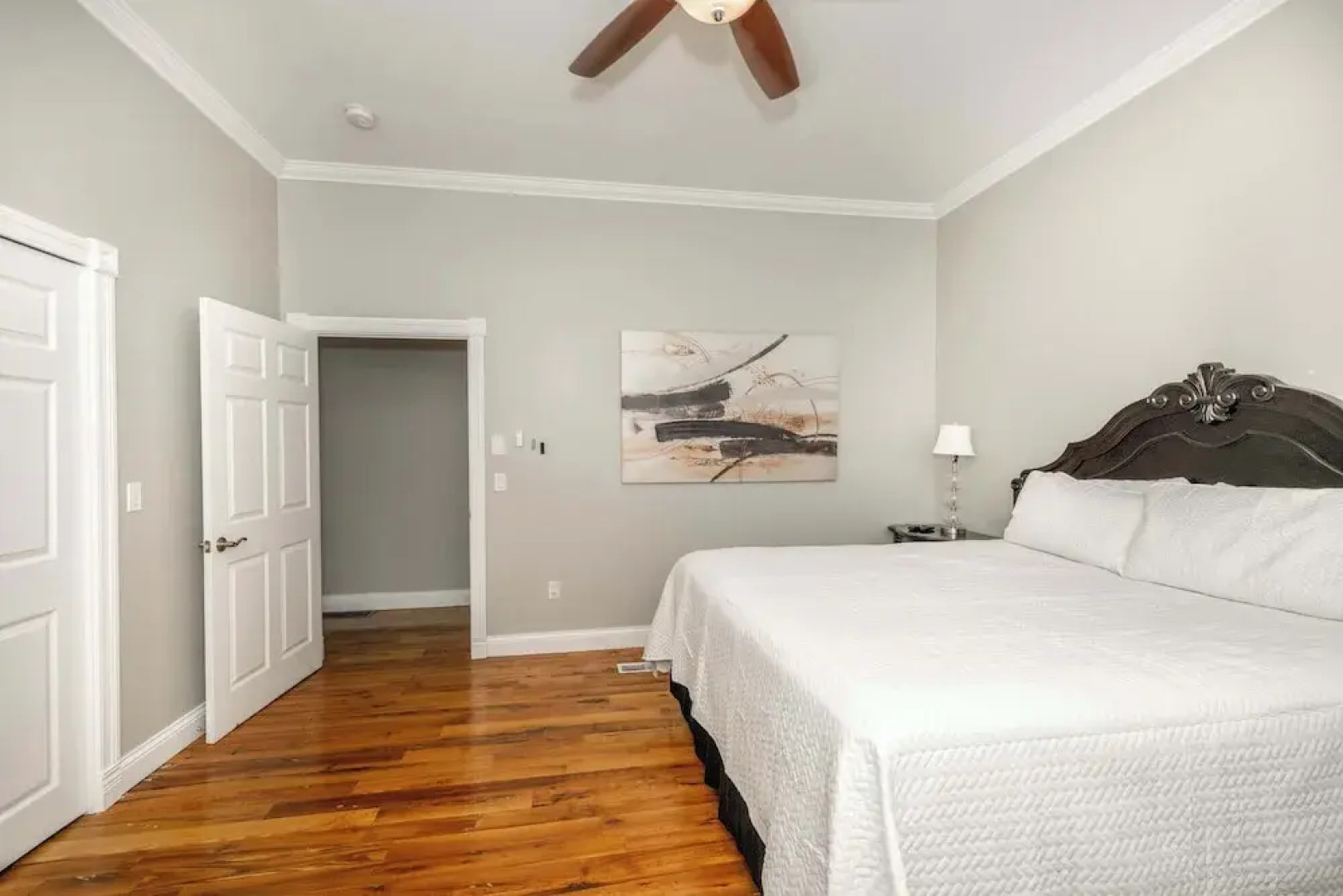 The Bishops Manor Stay for 10!