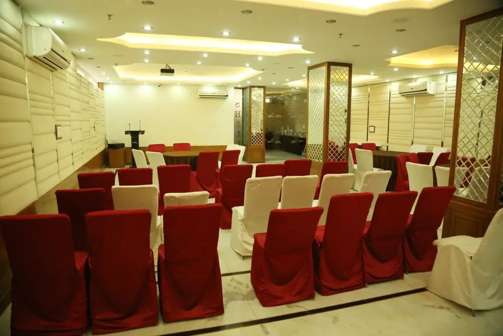 OYO 5121 Hotel Ocean