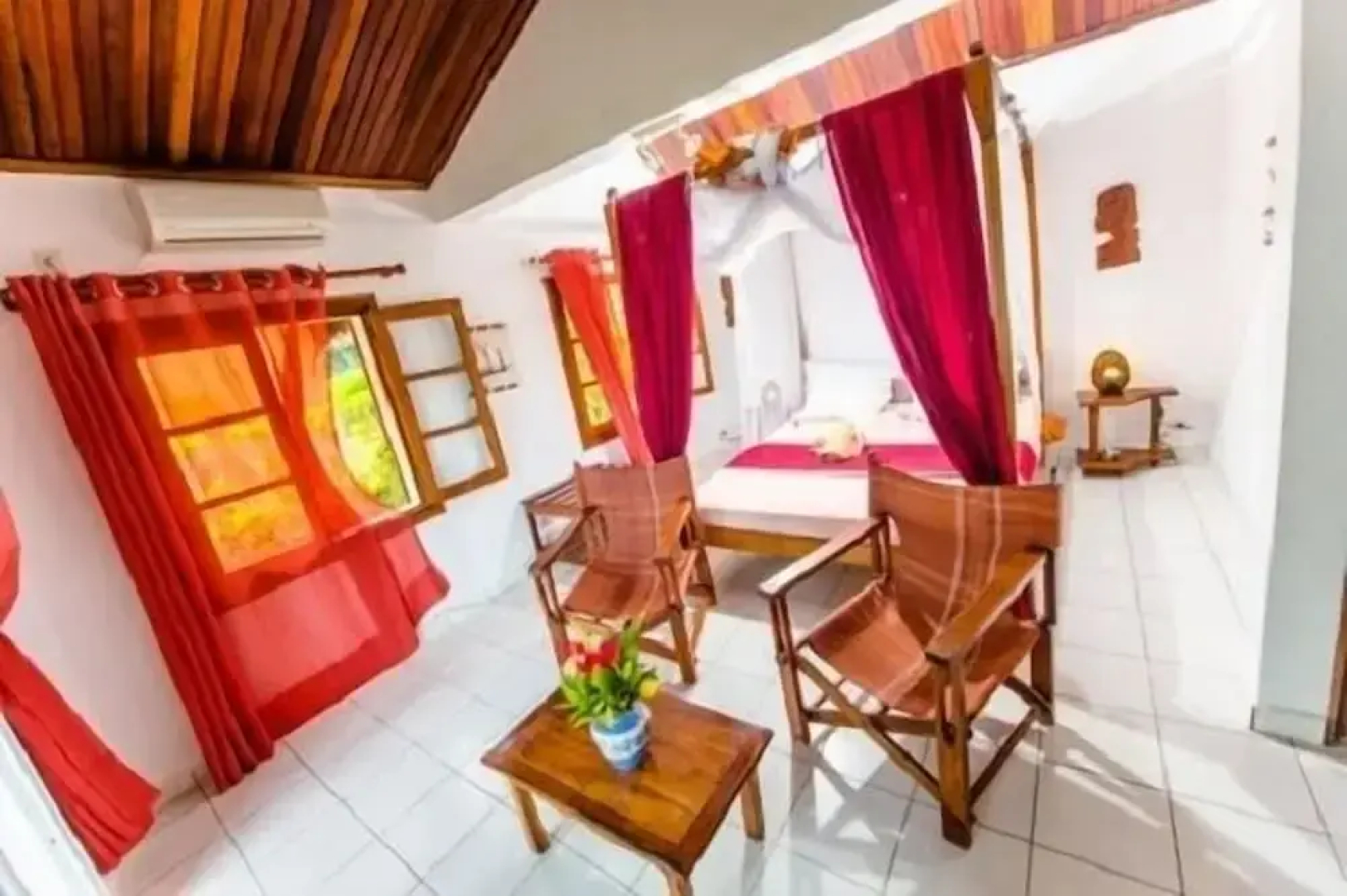 Vanivola Hotel