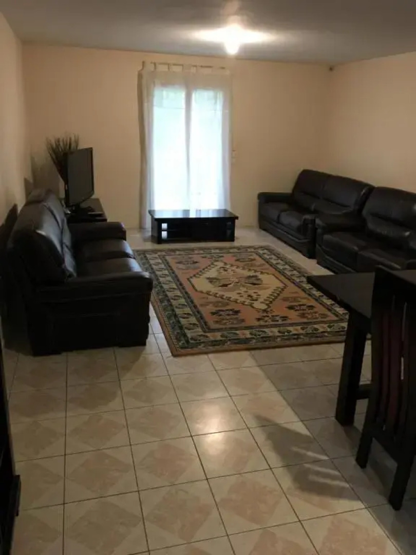 Villa plein pied rez-de-chaussée+1 avec dépendance