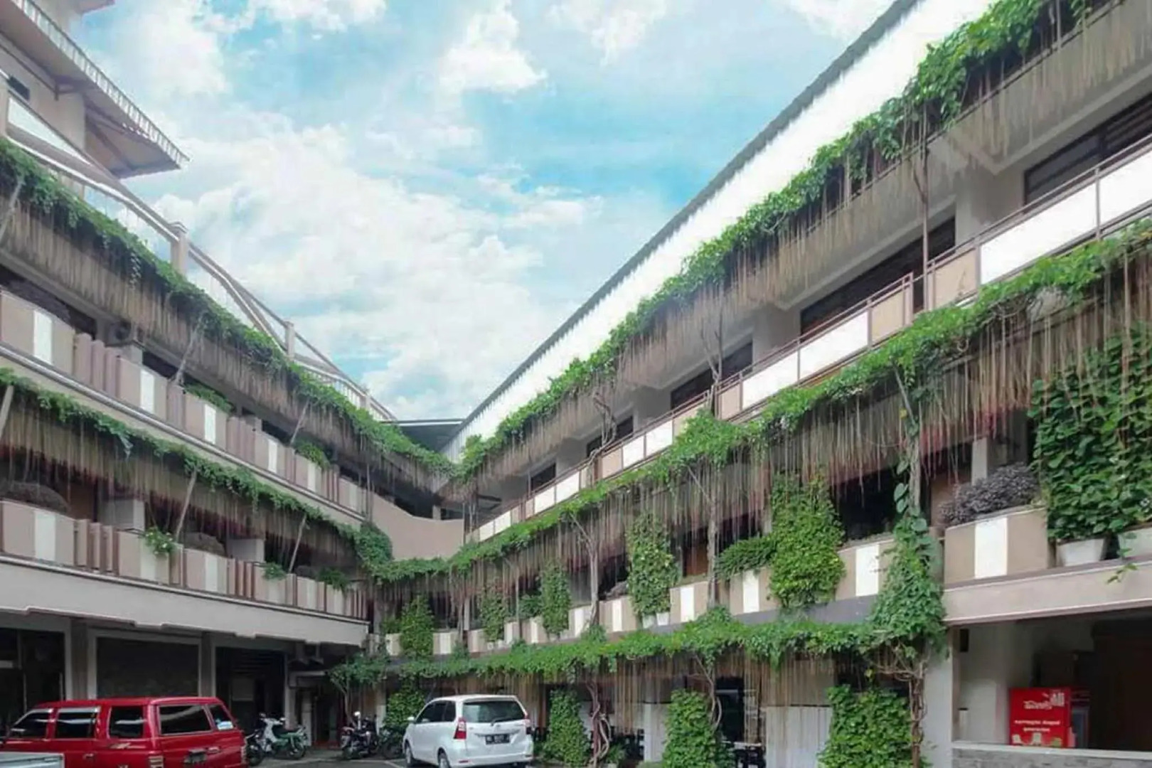 Hotel Lestari Near Lippo Plaza Mall Jember