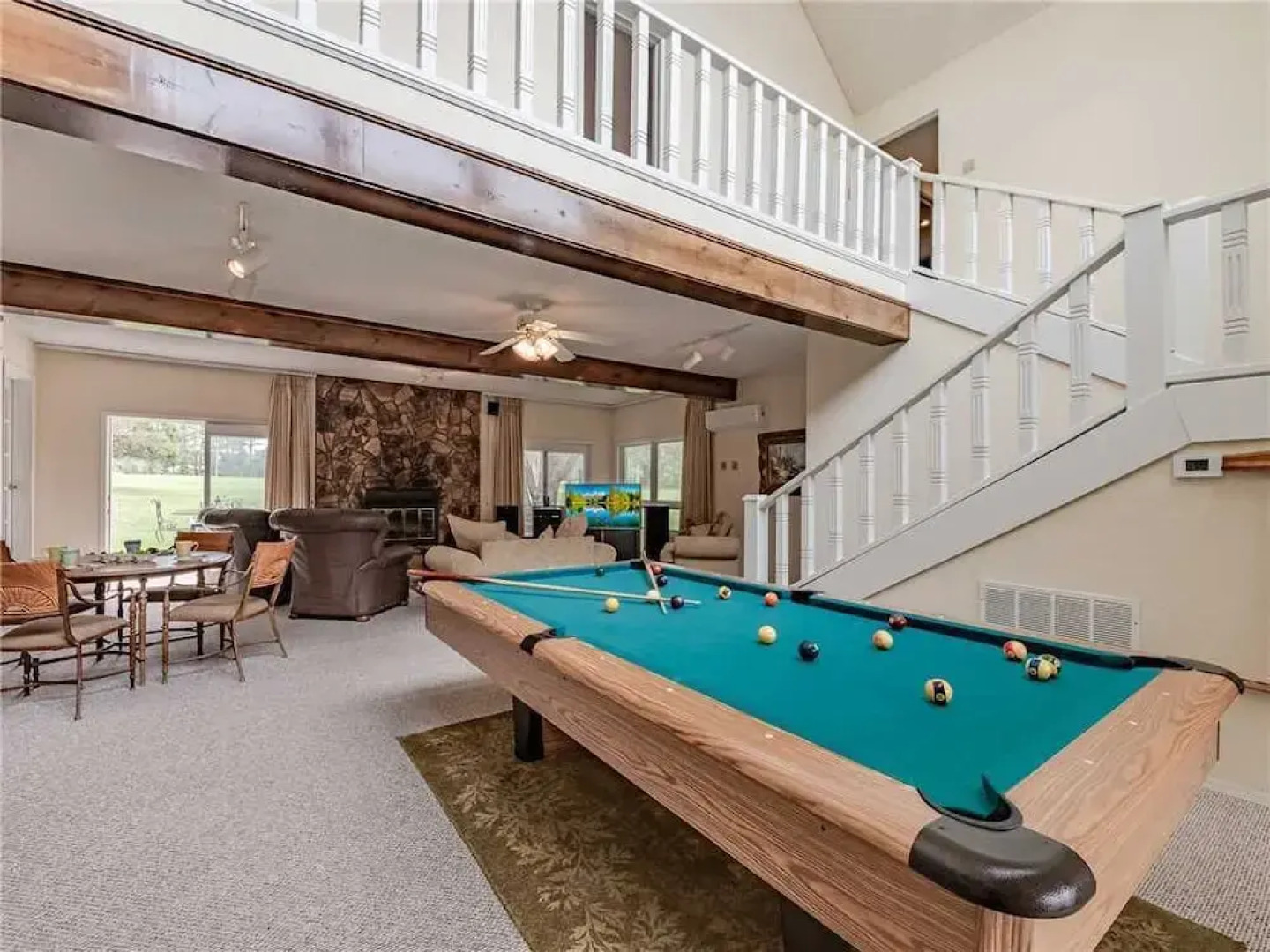 High Mesa Escape - Three Bedroom Cabin