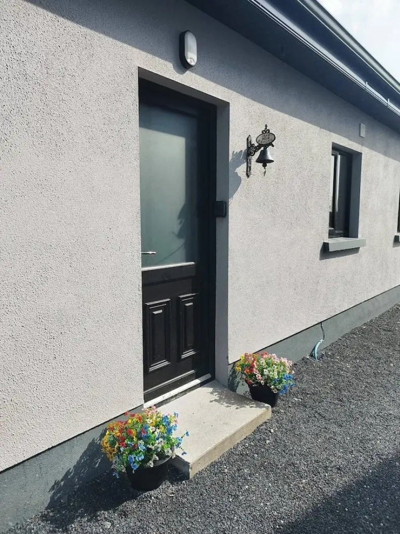 Seaside Retreat - 4 Guests - Near Aran Islands