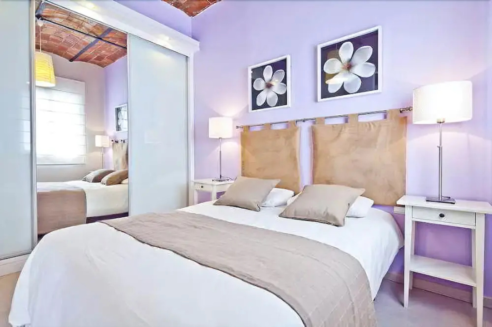 Montserrat Apartment