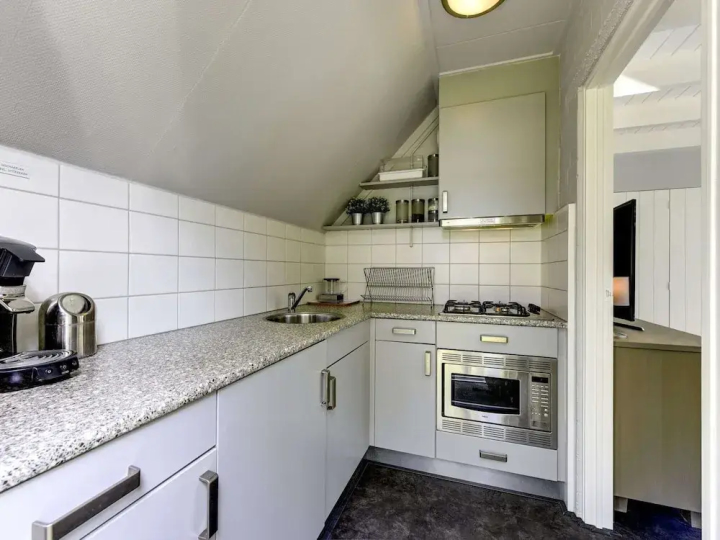 Attractive Holiday Home with Large Garden near Zwolle