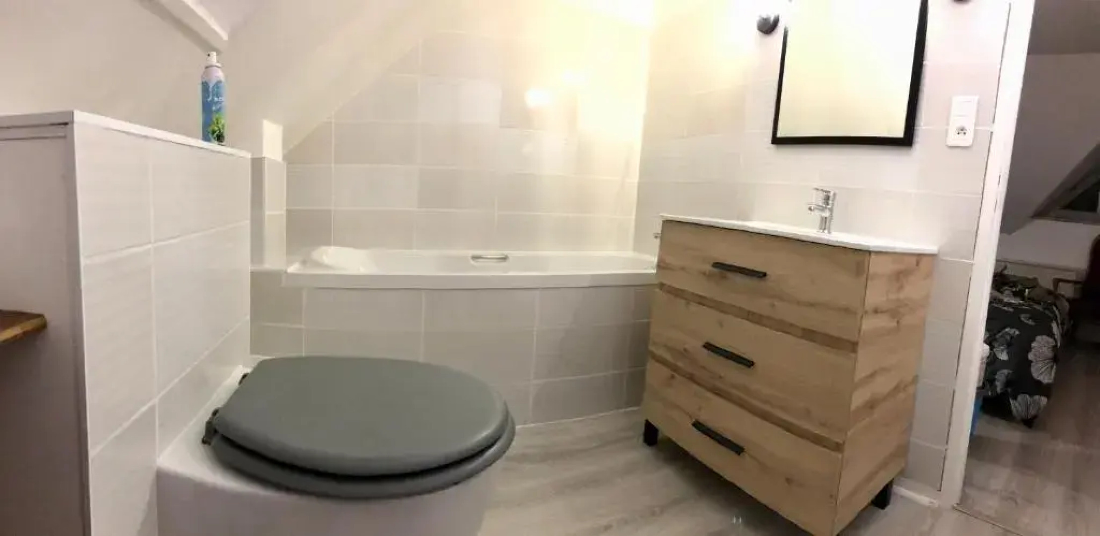 Appartement Cosy avec Balcon au calme proche Gare