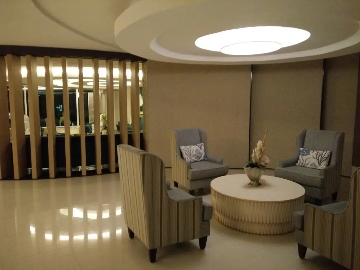 Classy Condo Unit at Shell Residences