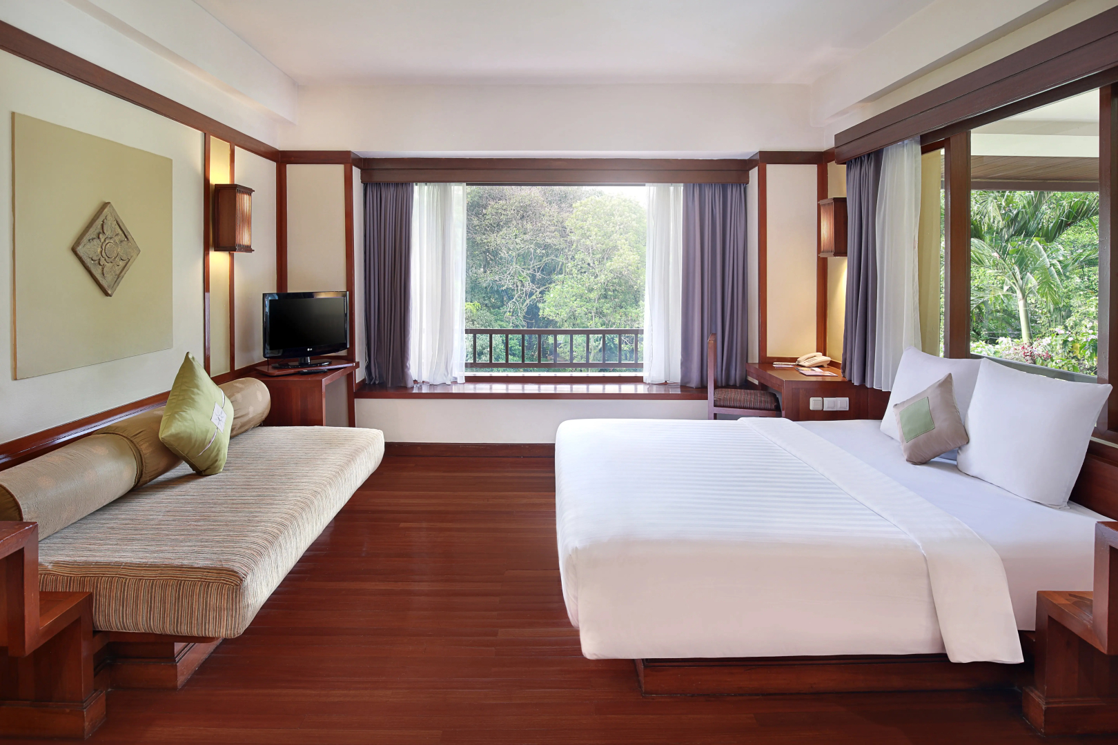Novotel Bogor Golf Resort & Convention Center