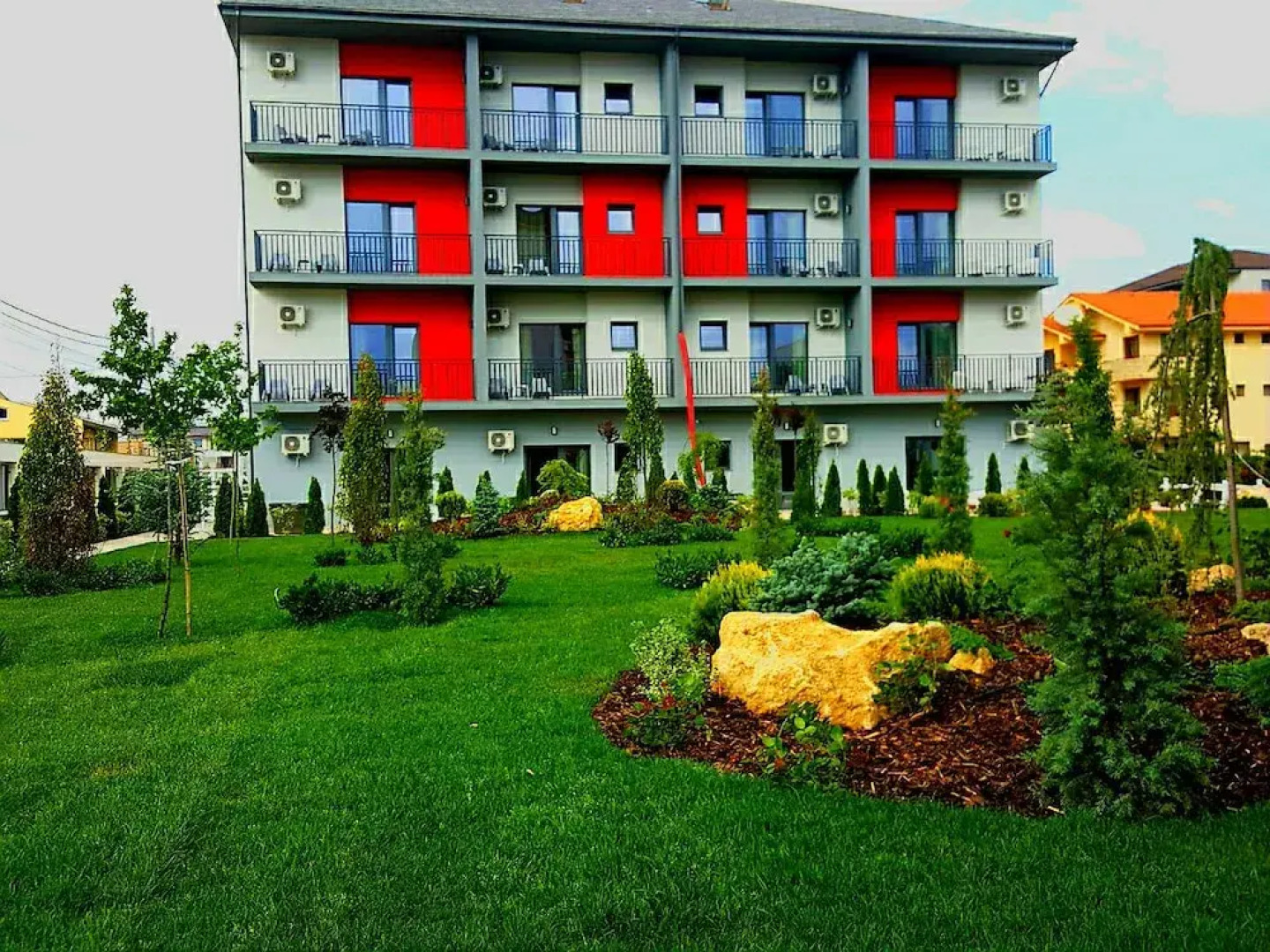 Sangria Luxury Family