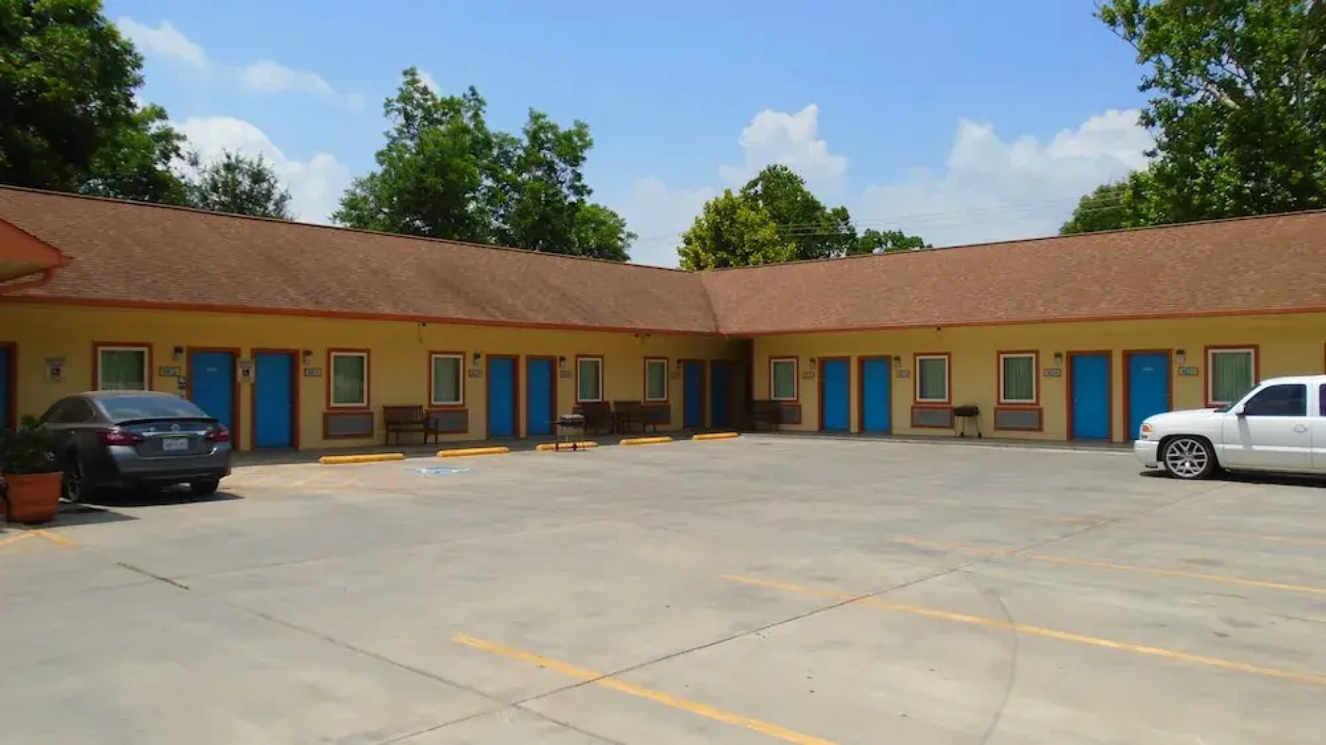 Town House Motel