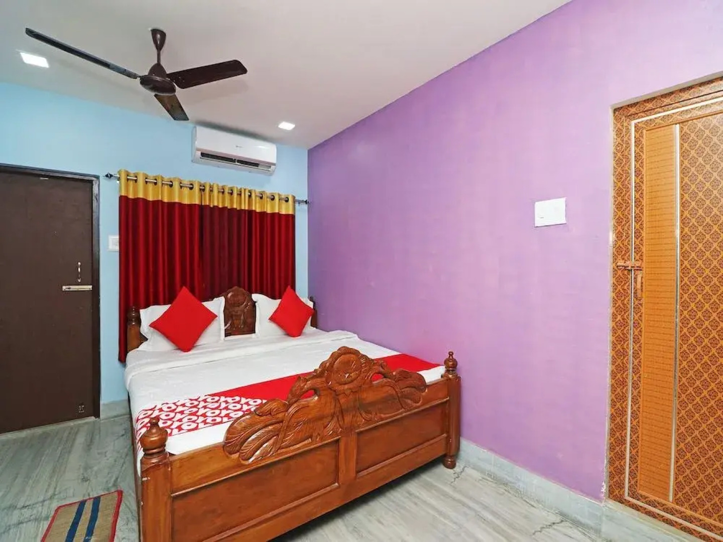 OYO 18666 Annapurna Plaza