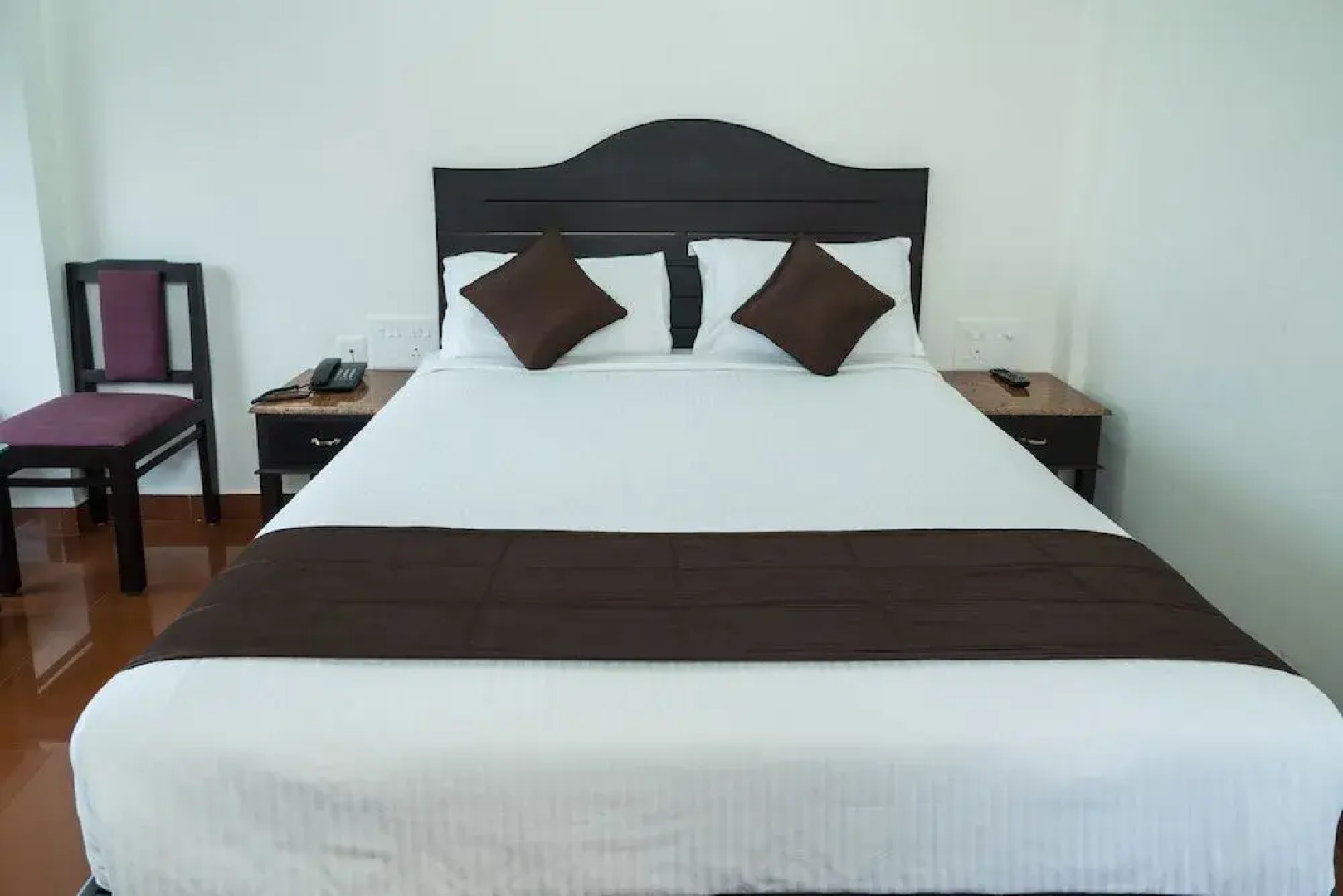 OYO 10428 Hotel Sandal Breeze