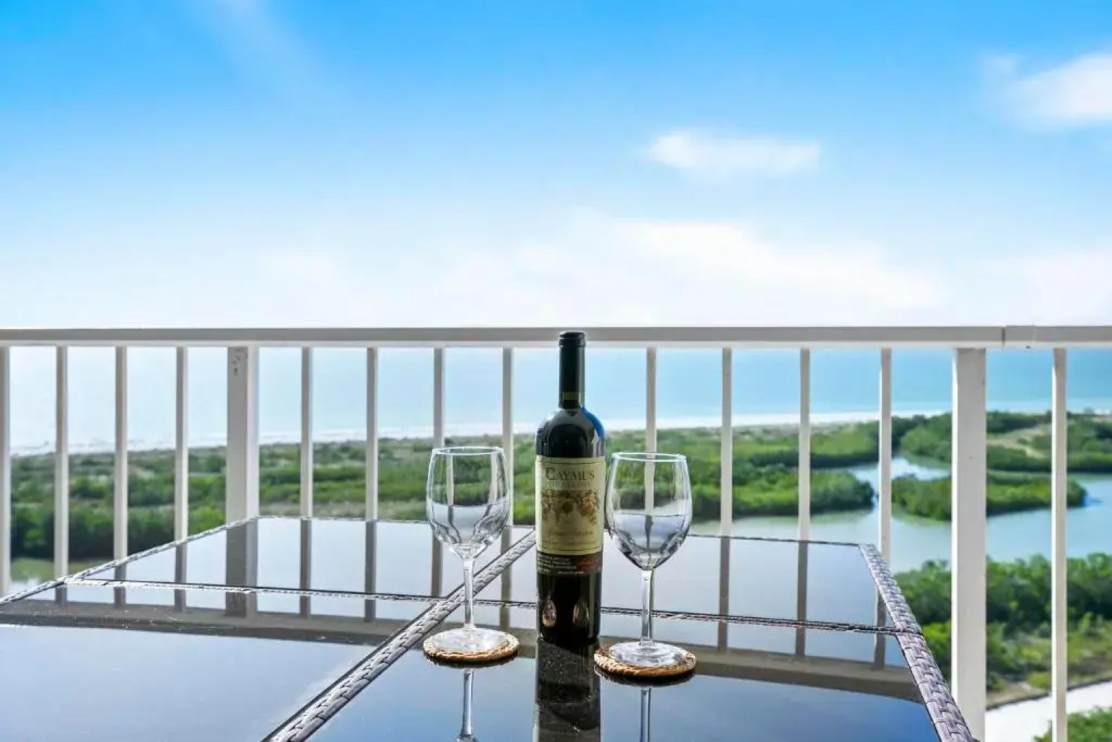 La Bella Vita on Marco - South Seas Tower 3, 1802