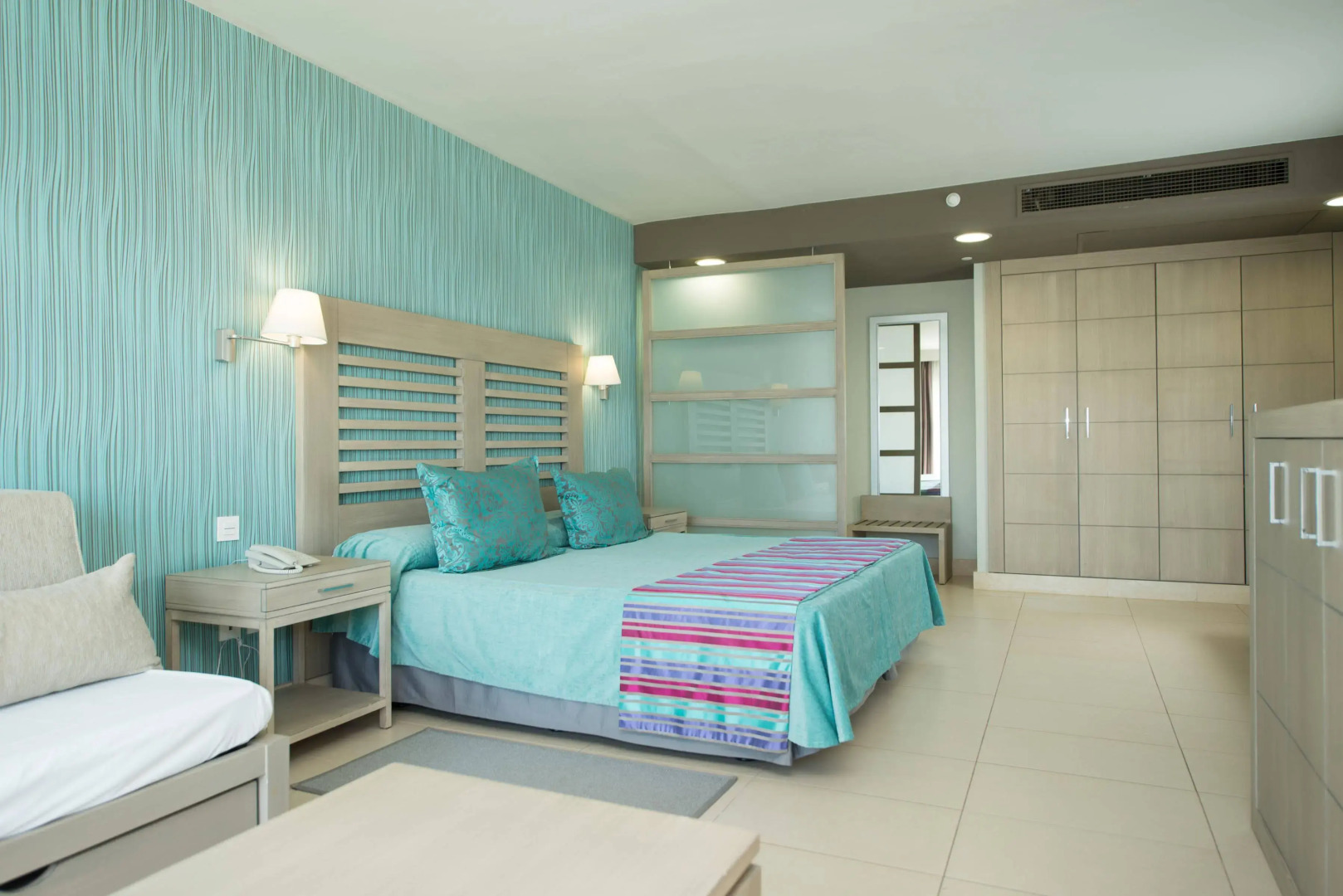 Hotel HD Beach Resort & SPA