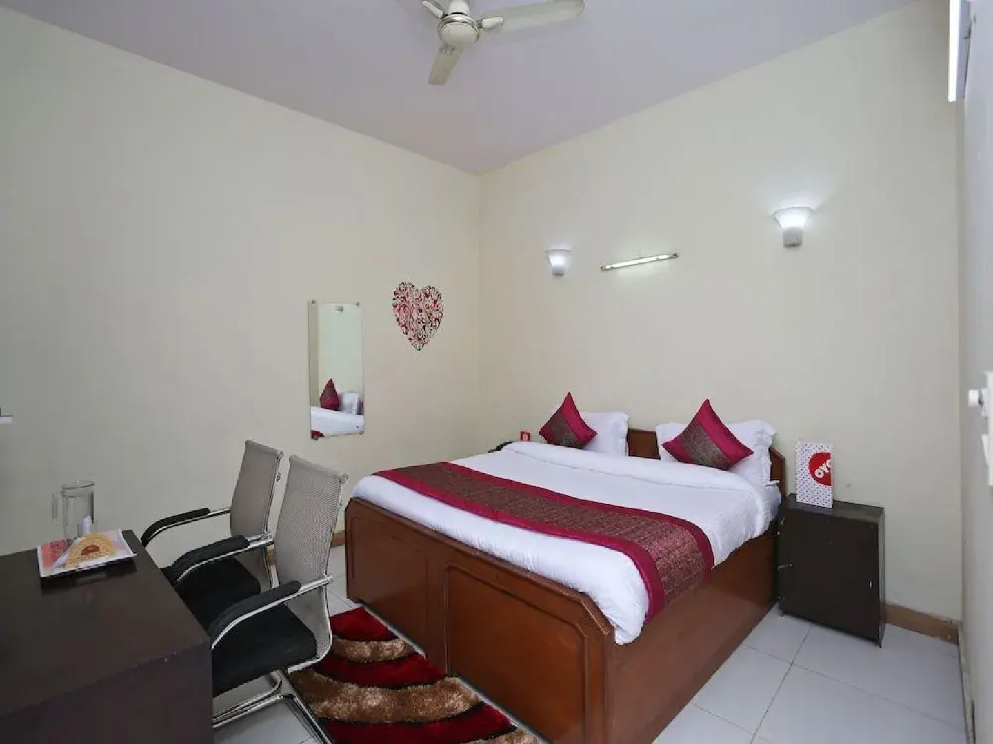 OYO 13592 Royal Stay Inn