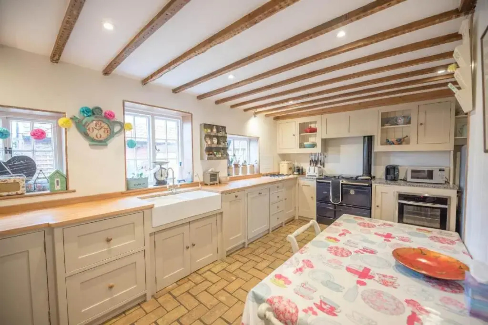 46 Ivy Cottage Air Manage Suffolk