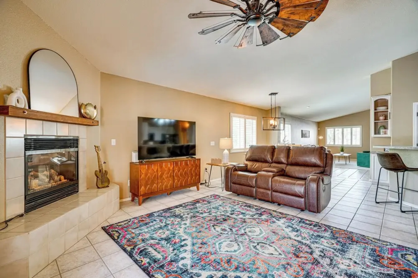 4 Mi to Catalina State Park: Mountain-view Home