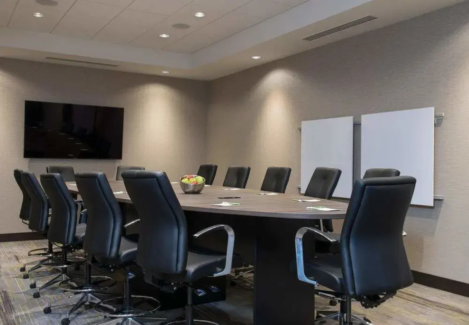 Courtyard Holland Downtown