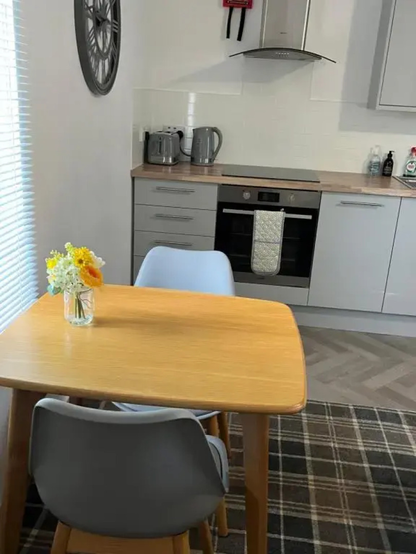 Tigh Stobban Apartment 1