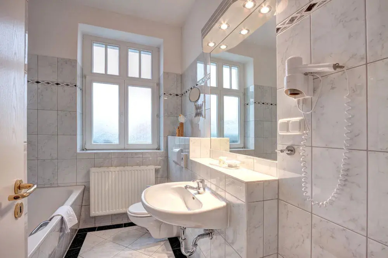 Haus Seeblick Hotel Garni & Ferienwohnungen