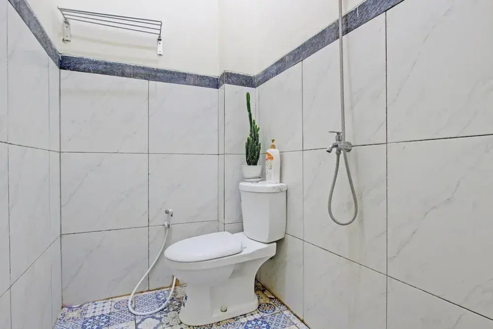 OYO Life 92184 Mr Brown Homestay