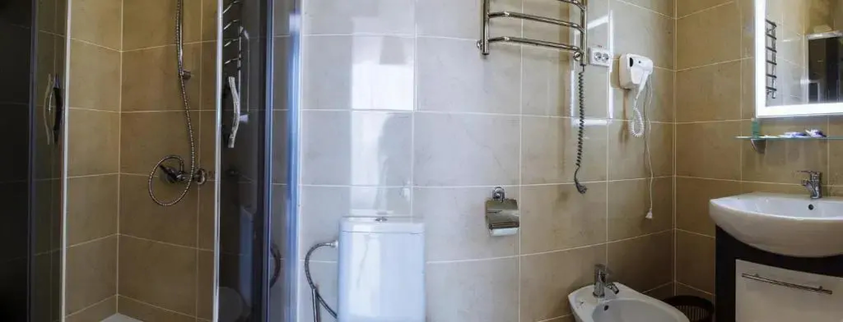 Otel'no-restorannyj kompleks Zlatogor