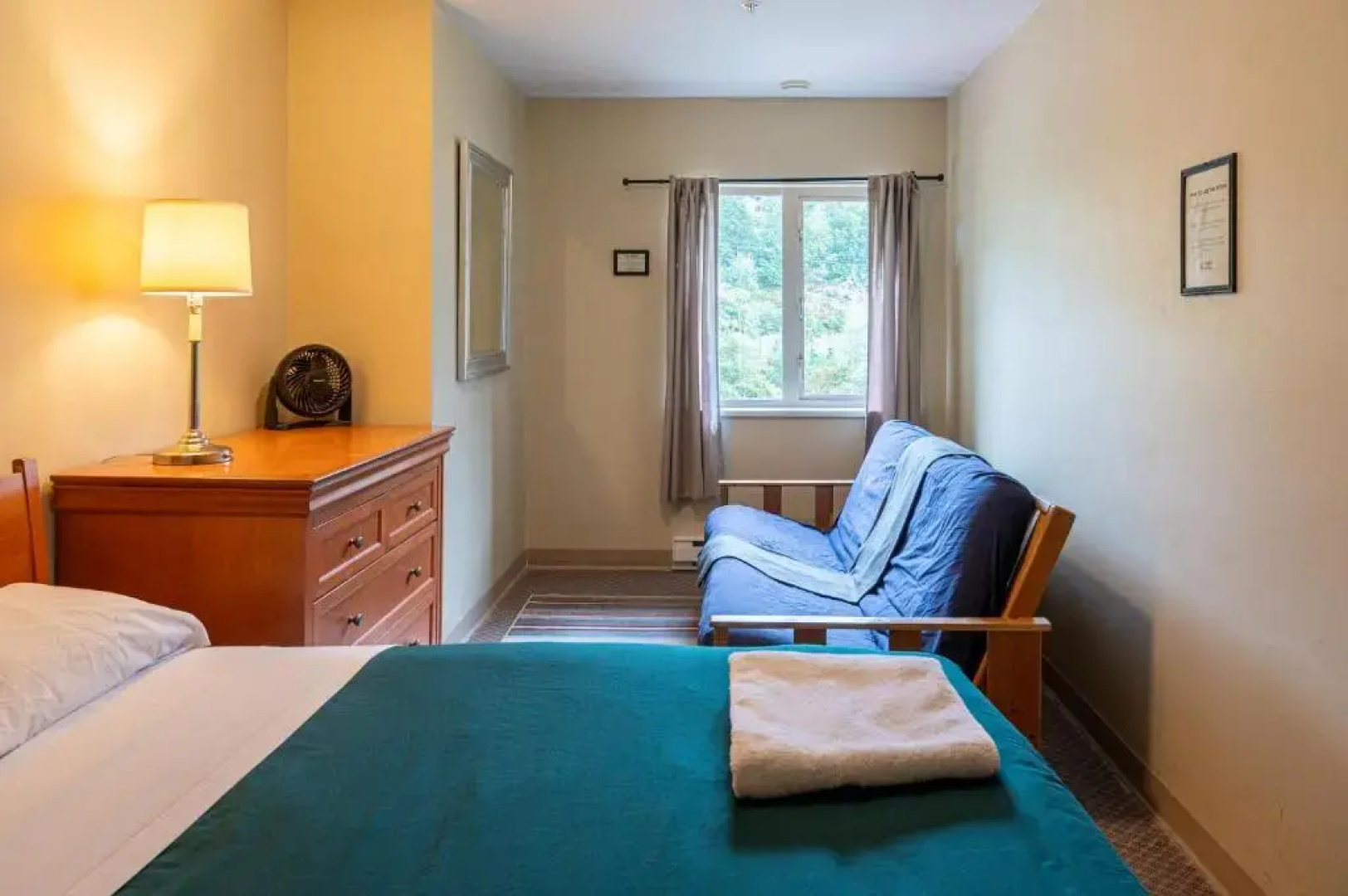 Squamish Adventure Inn & Hostel