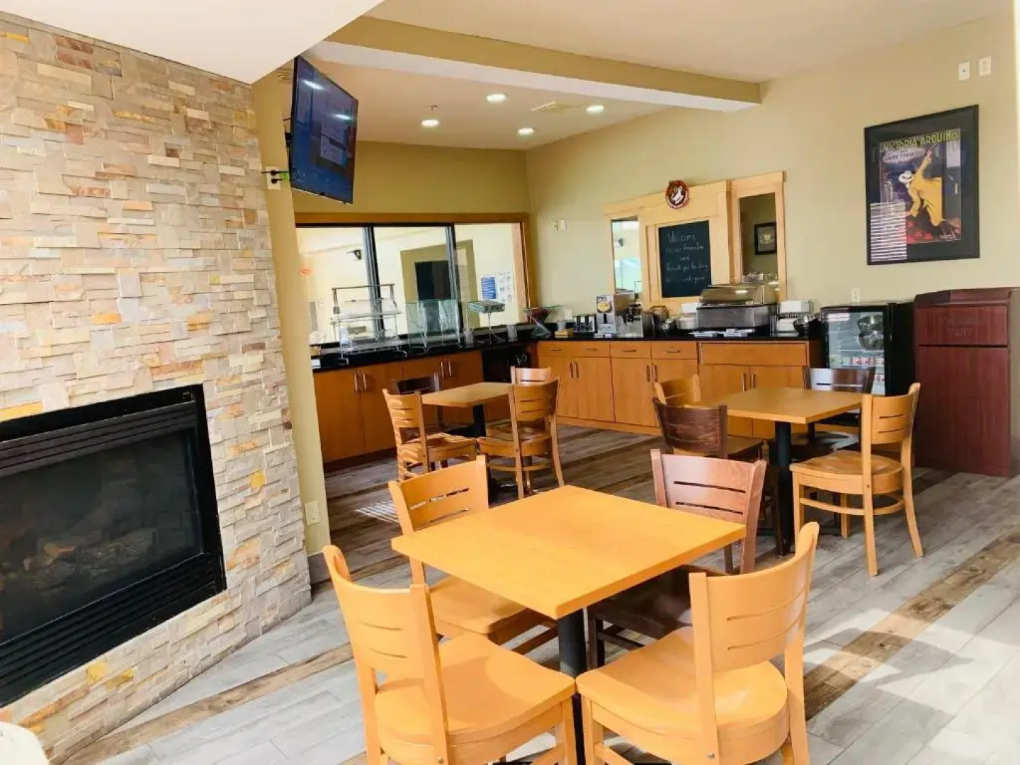 Comfort Inn & Suites