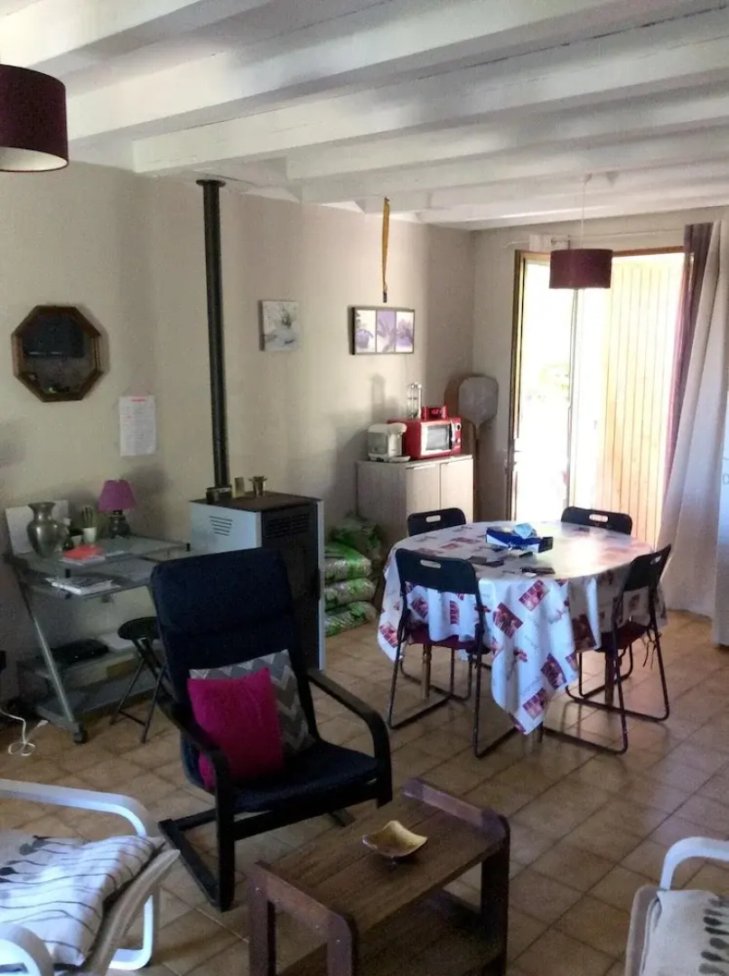 House With 2 Bedrooms in Vachères, With Wonderful Mountain View, Enclo