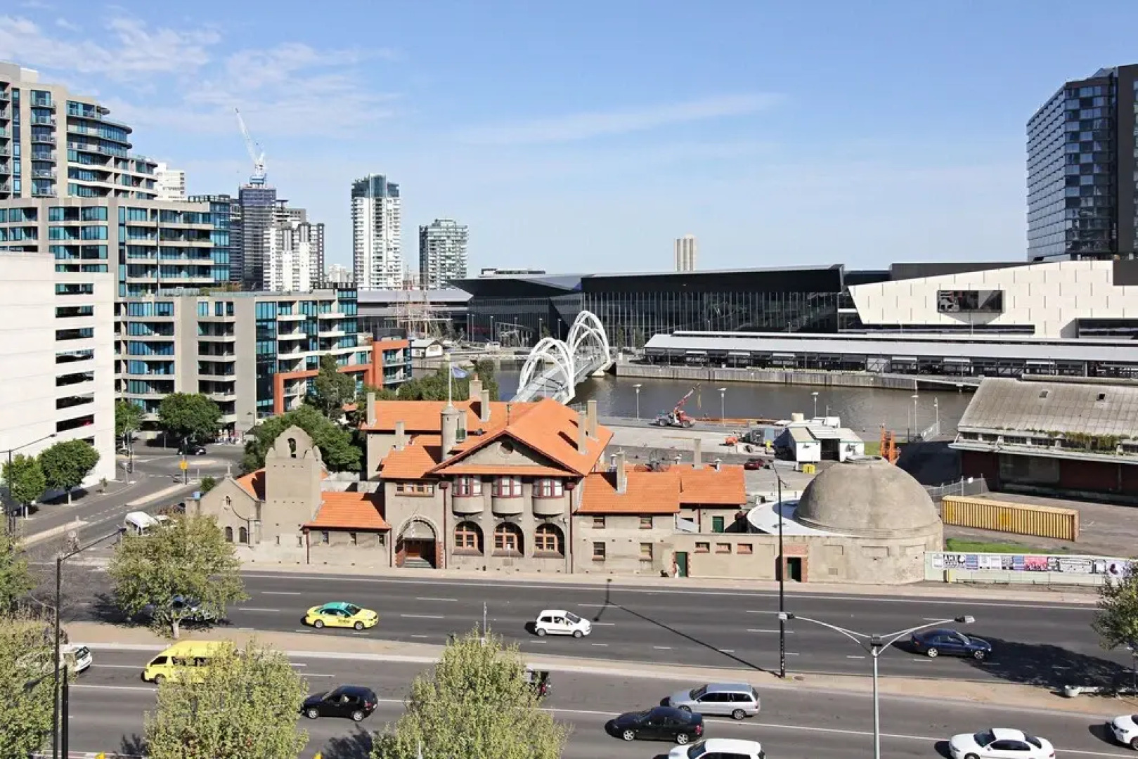River Views Apartment