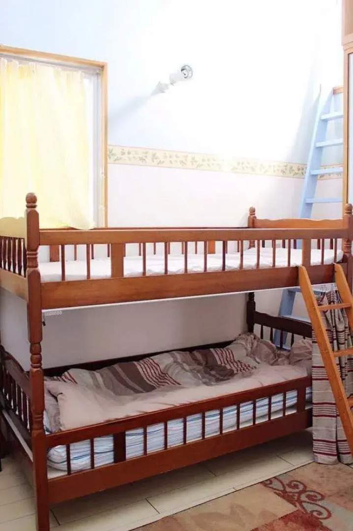 Guest House Route 6 - Hostel