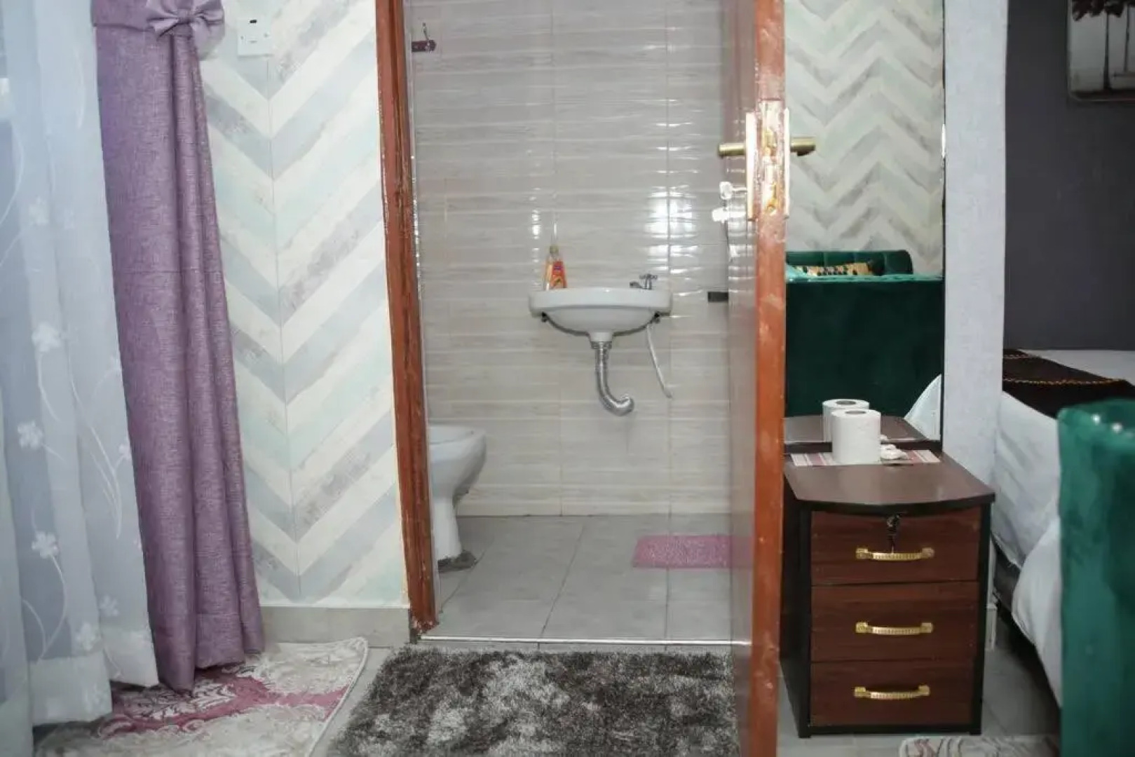 Little Nile Studio Homestays Nakuru