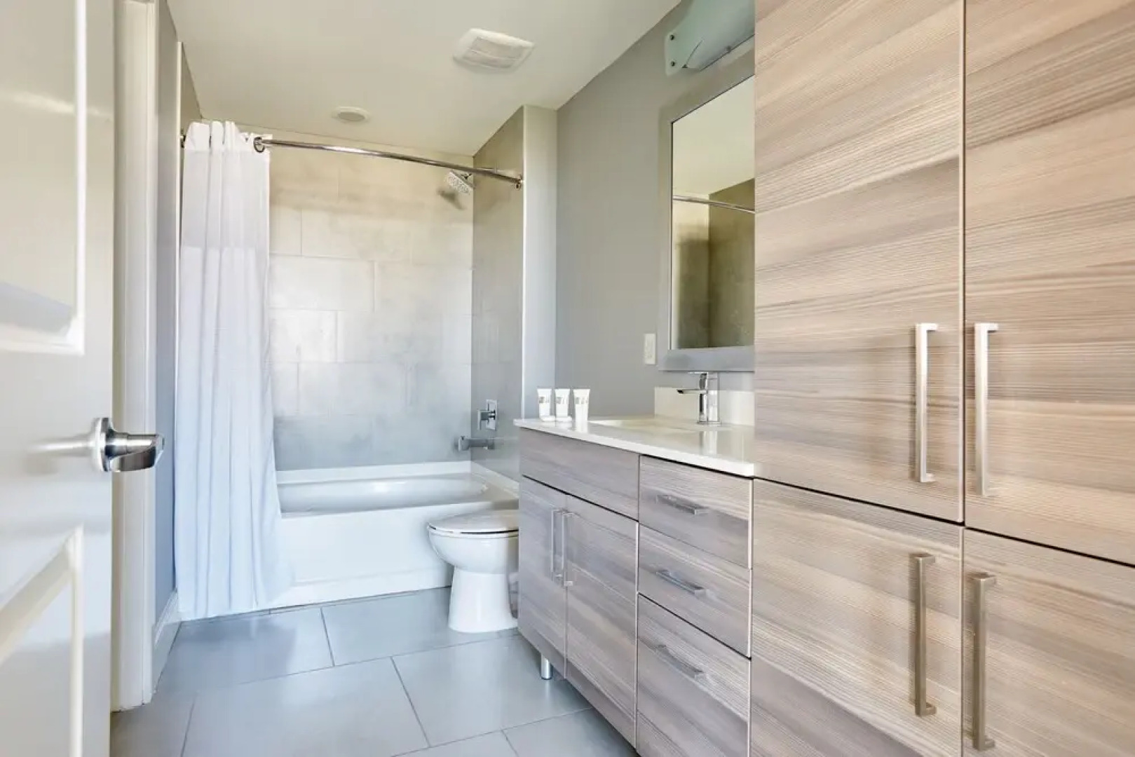 Sonder - Gables Ponce - Iconic Studio