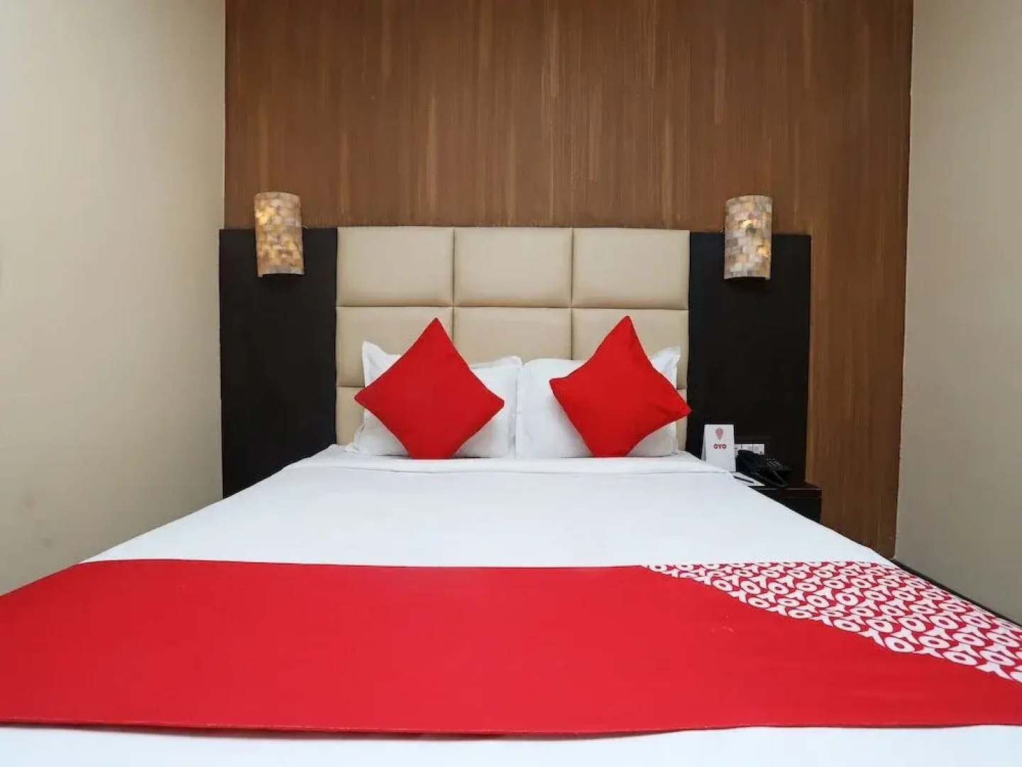 The Dolphin Palace By OYO Rooms