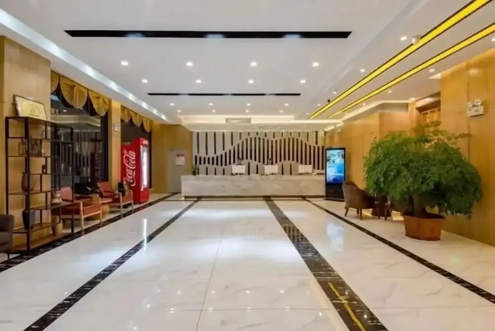 Vyluk J Hotel National Plaza Xinping