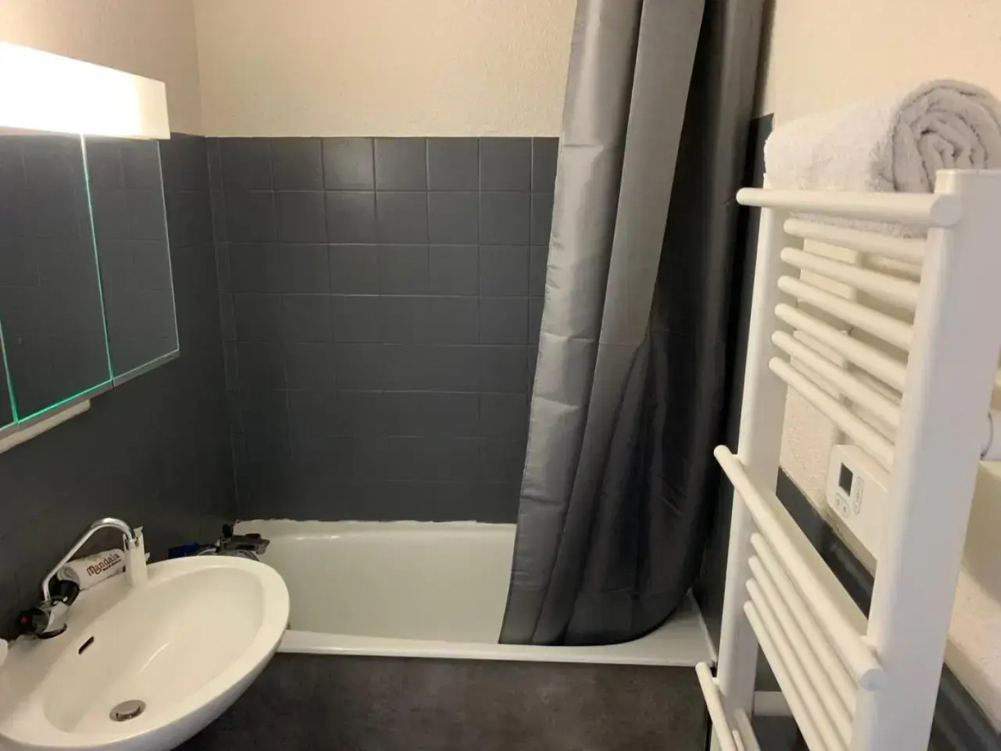 Studio Spacieux Remis a Neuf Sur Pistes