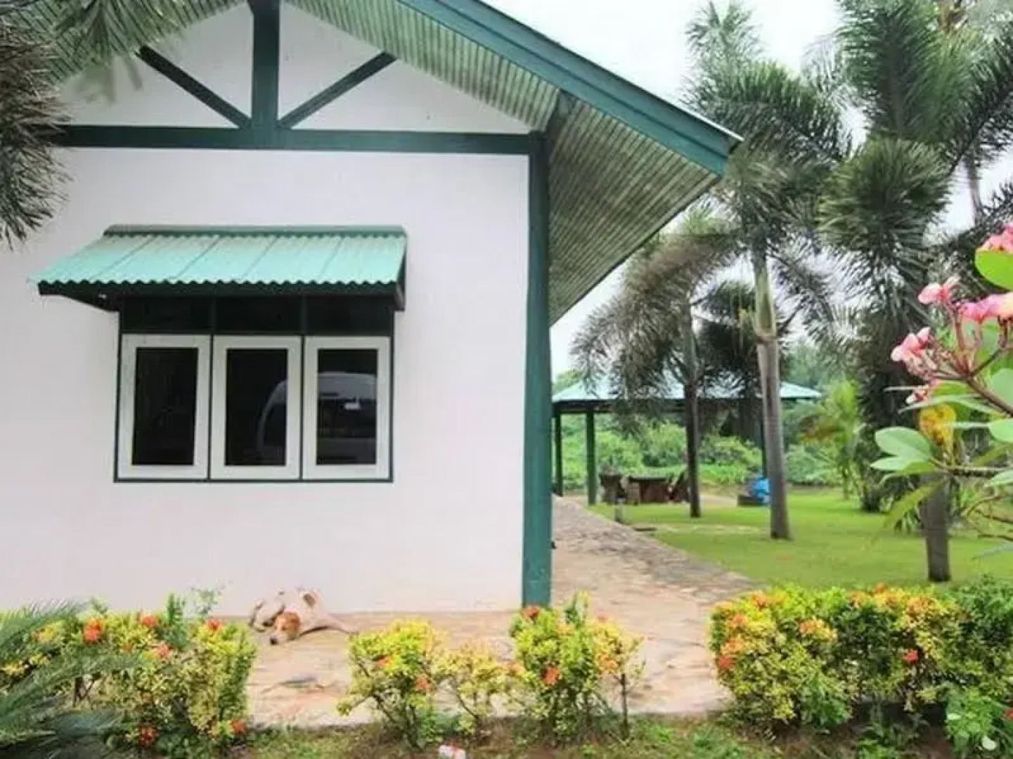 Kanthip Riverkwai Resort