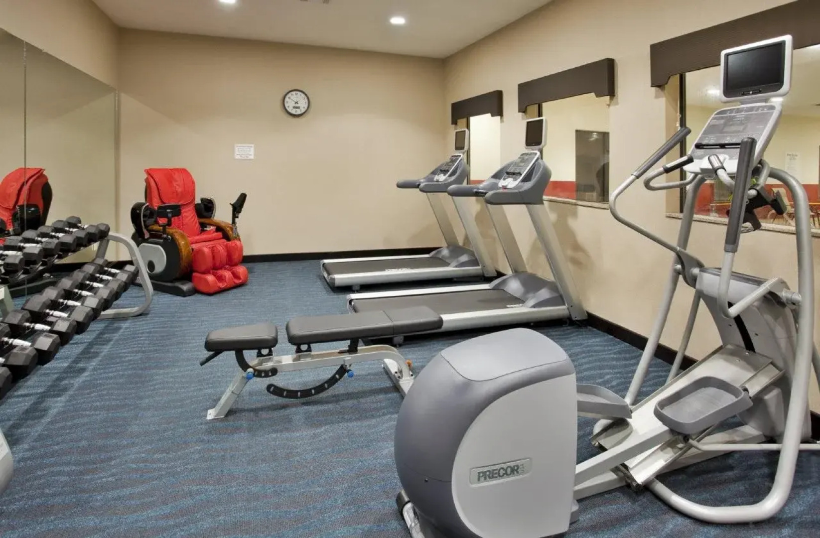 Holiday Inn Express Hotel and Suites Pryor by IHG