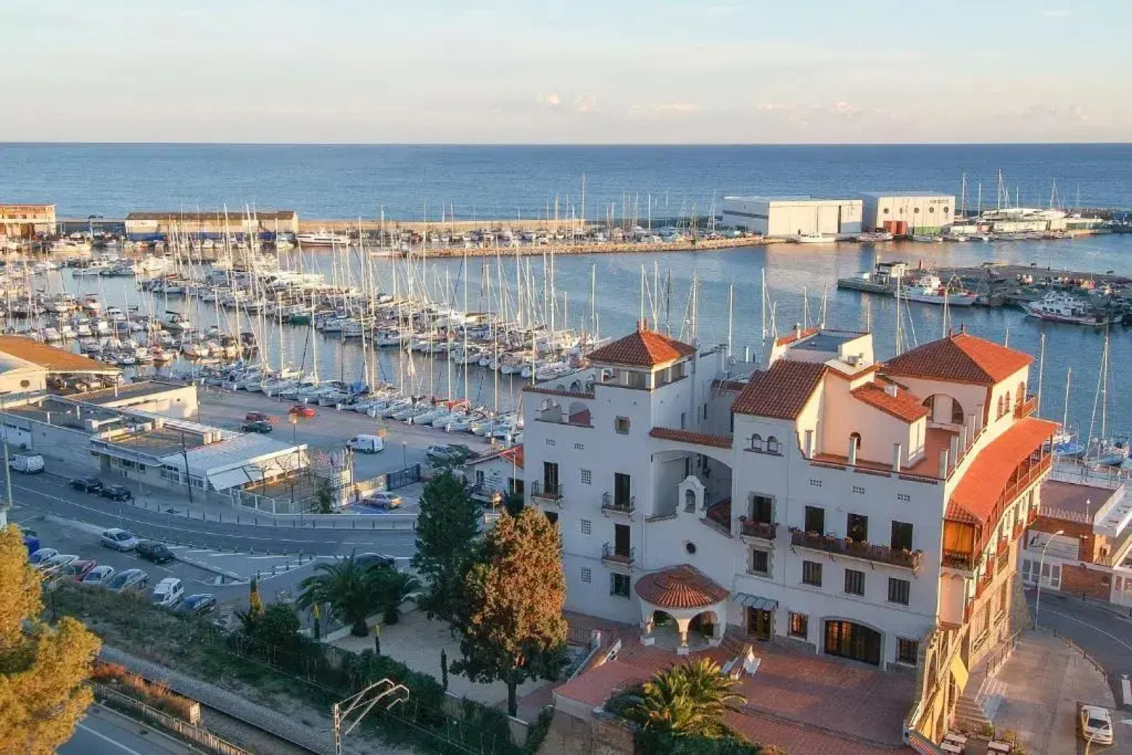 Elegant apt 4 pax 1 min from the beach with Wifi