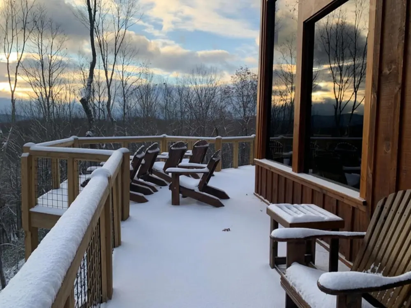Blue Moon Lodge by Escape to Blue Ridge
