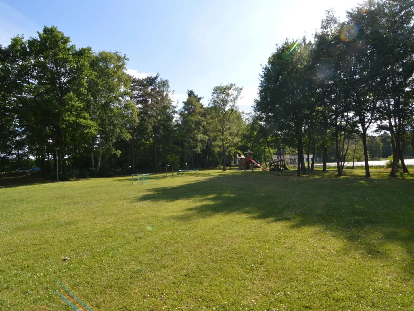 Completely Detached Bungalow in a Nature-filled Park by a Large fen