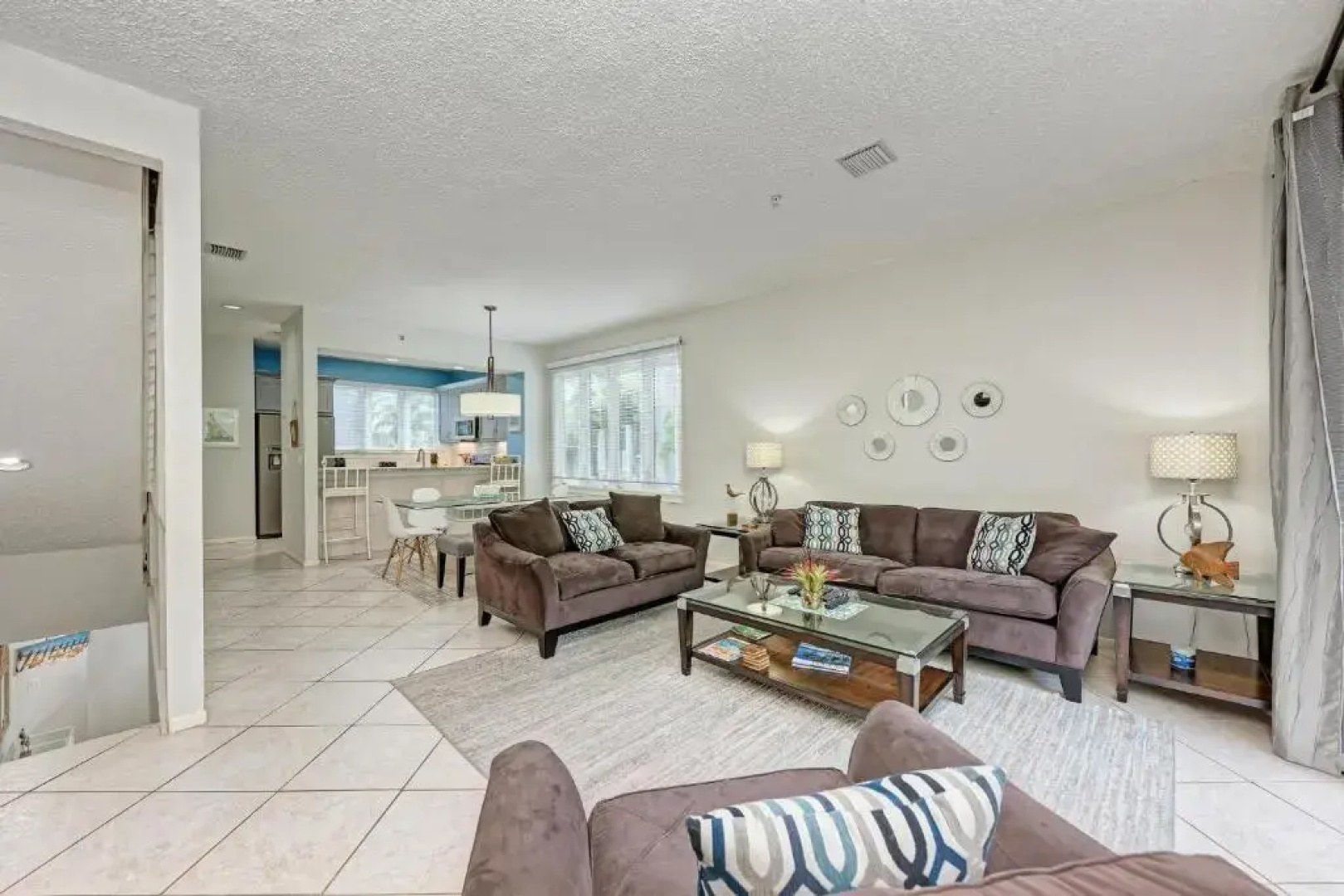 Longboat Key Cedars Beach House-pet Friendly-2 Minute To The Beach