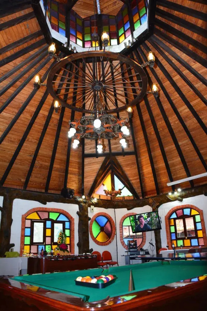 Hosteria Jardines de Chamana