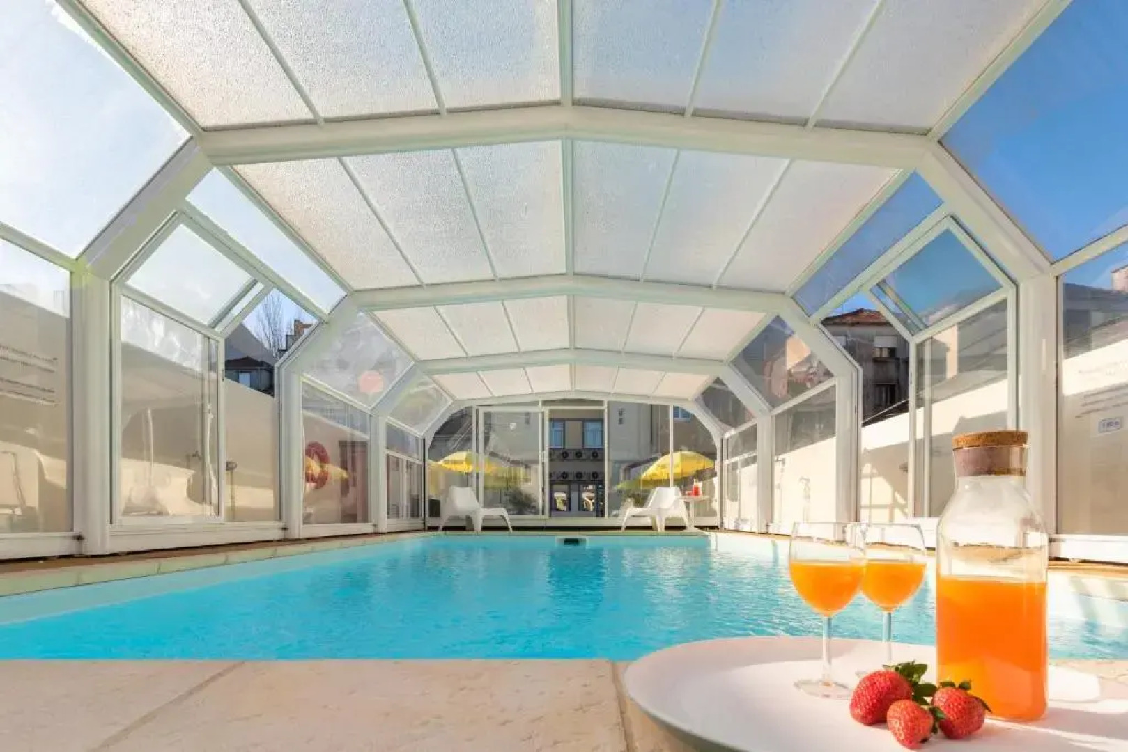 733 Costa Cabral Metro Residence