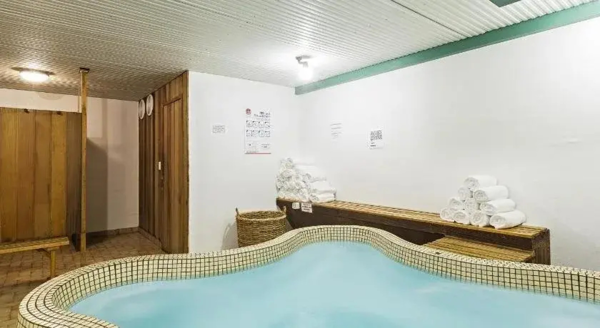 Trackers Falls Creek Lodge Accommodation