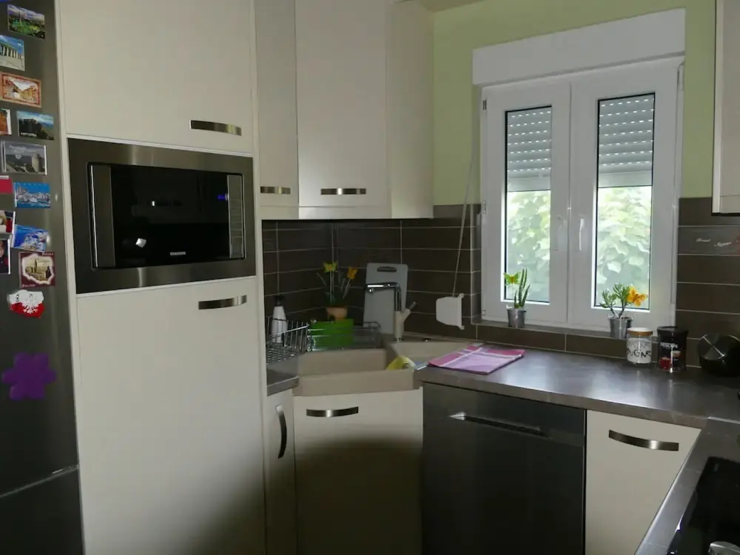 Home With Small Pool Near Athens, Easily Accessible by Public Transport