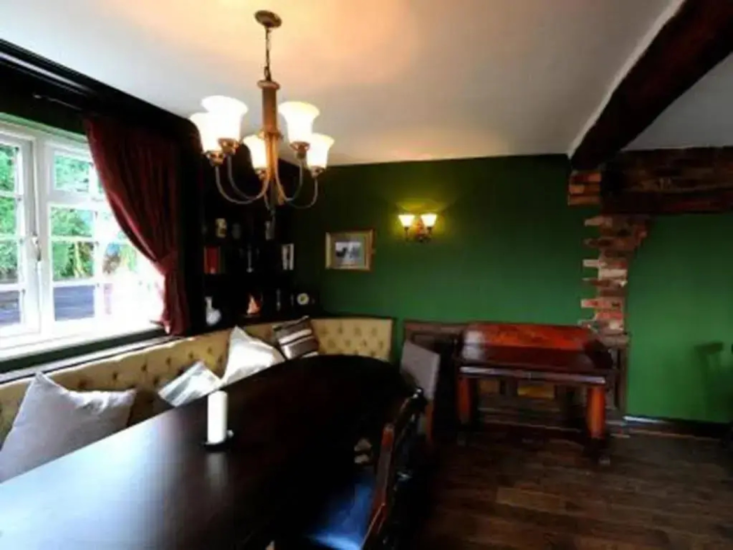 The Dog at Peover