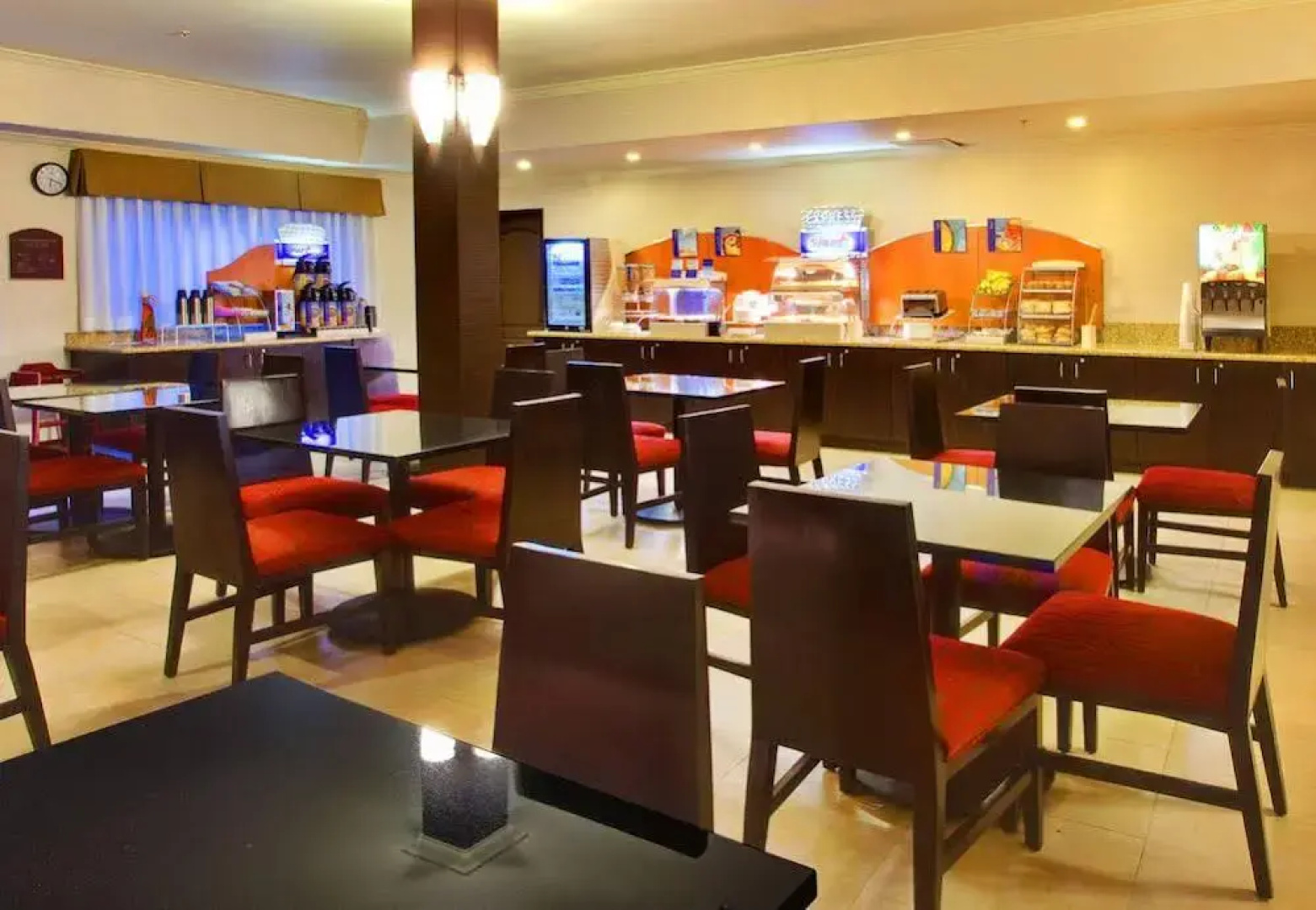 Holiday Inn Express Encinitas Cardiff Beach Area