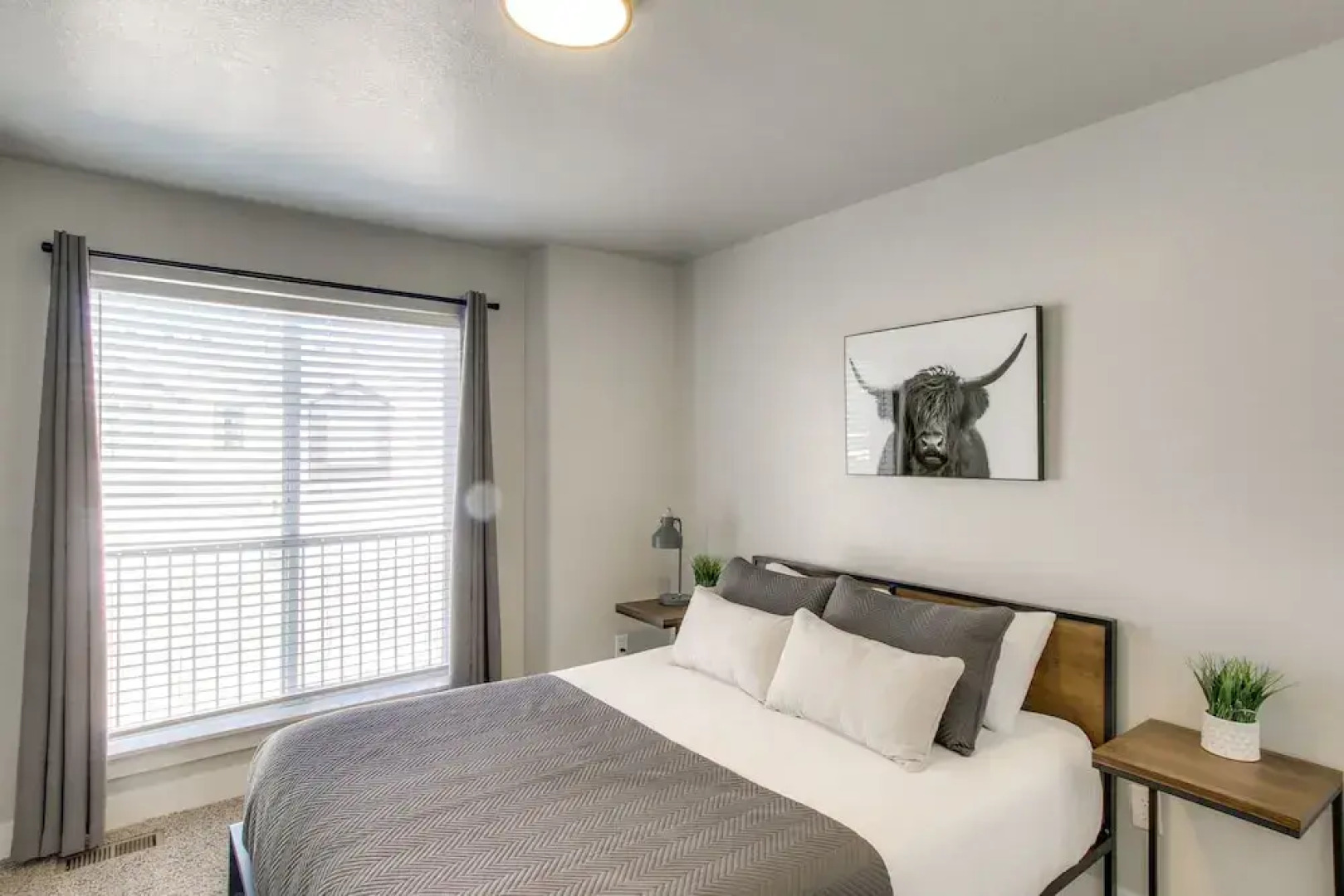 Garden City Townhome, Close to Parks + Downtown!